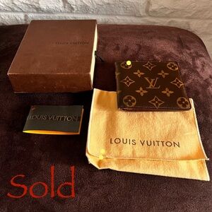 Louis Vuitton 
Marco Wallet – Monogram Canvas